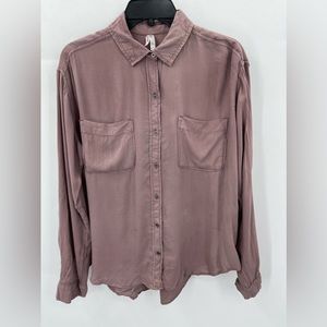 Soft Button Down